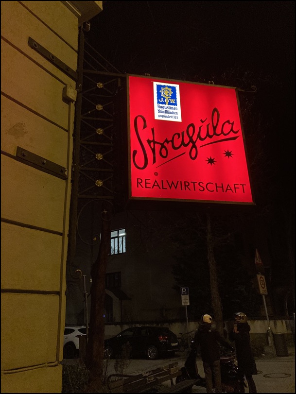 Stragula1